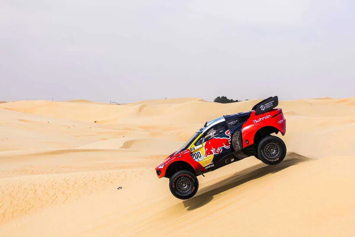 ADDC23. Tappa 1. Quintanilla, Honda, e Al-Attiyah, Toyota, Bis (12)