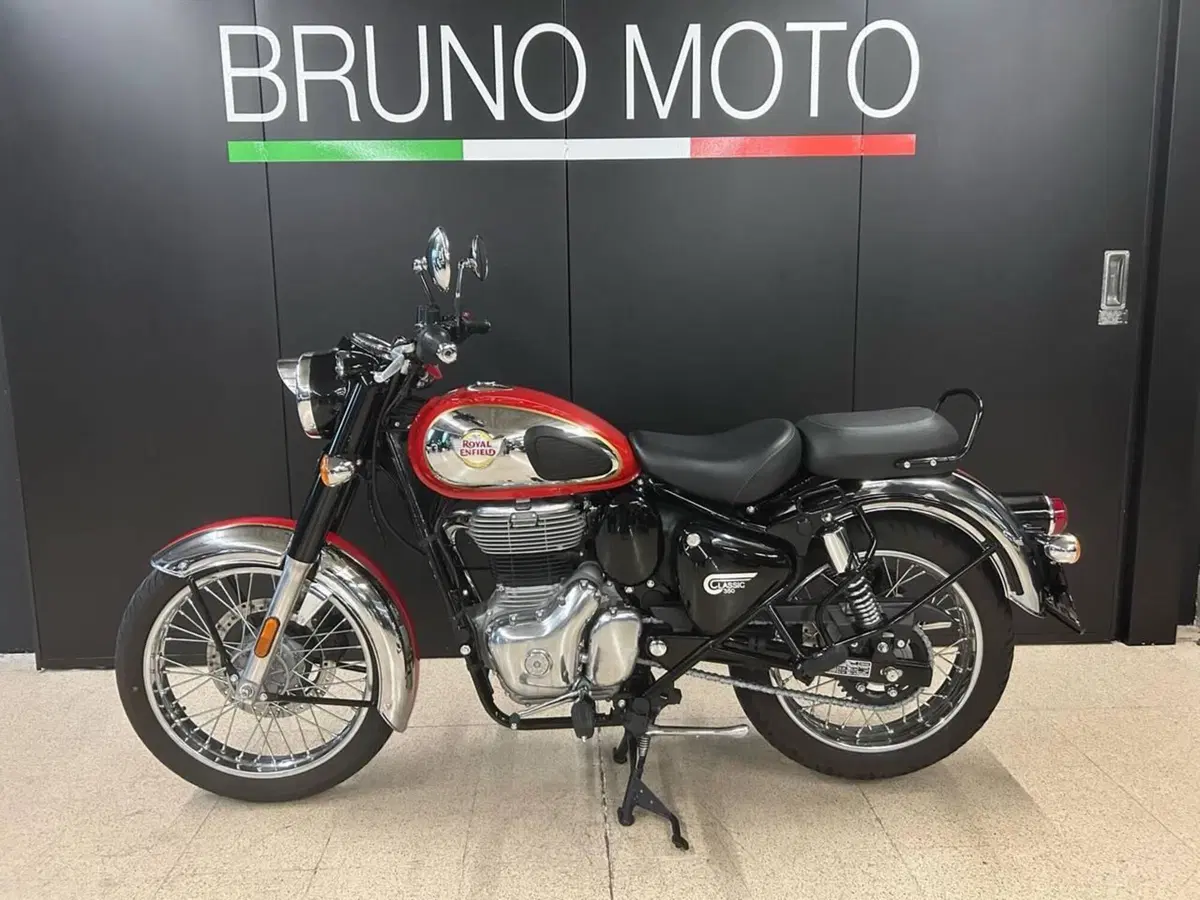 Royal Enfield Classic 350 (2021 - 26) (2)