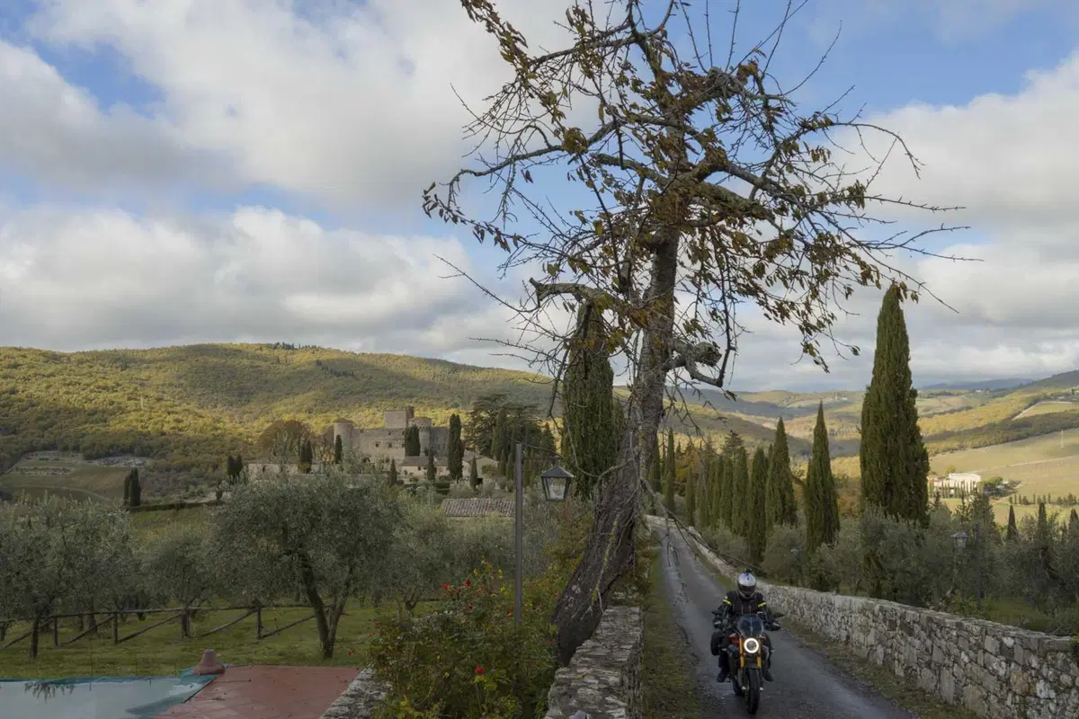 Mettiamo in MOTO l’E-mobility! (12)
