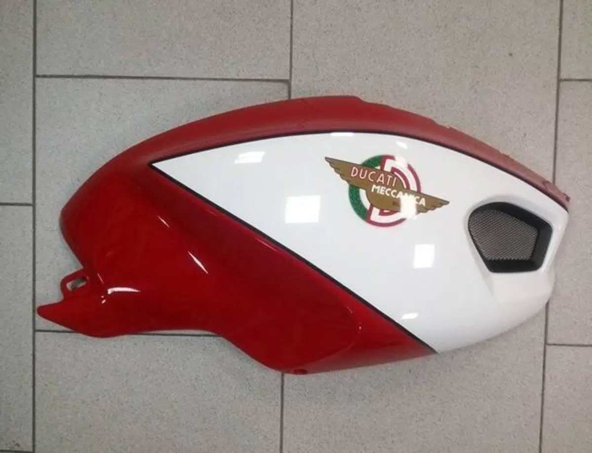 Cover serbatoio dx Monster Ducati (8)
