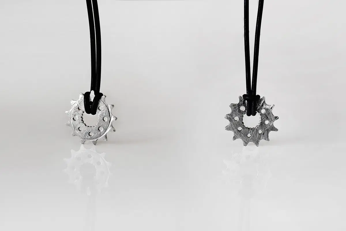 Idee regalo Natale 2014: i gioielli per motociclisti di Lamu (2)