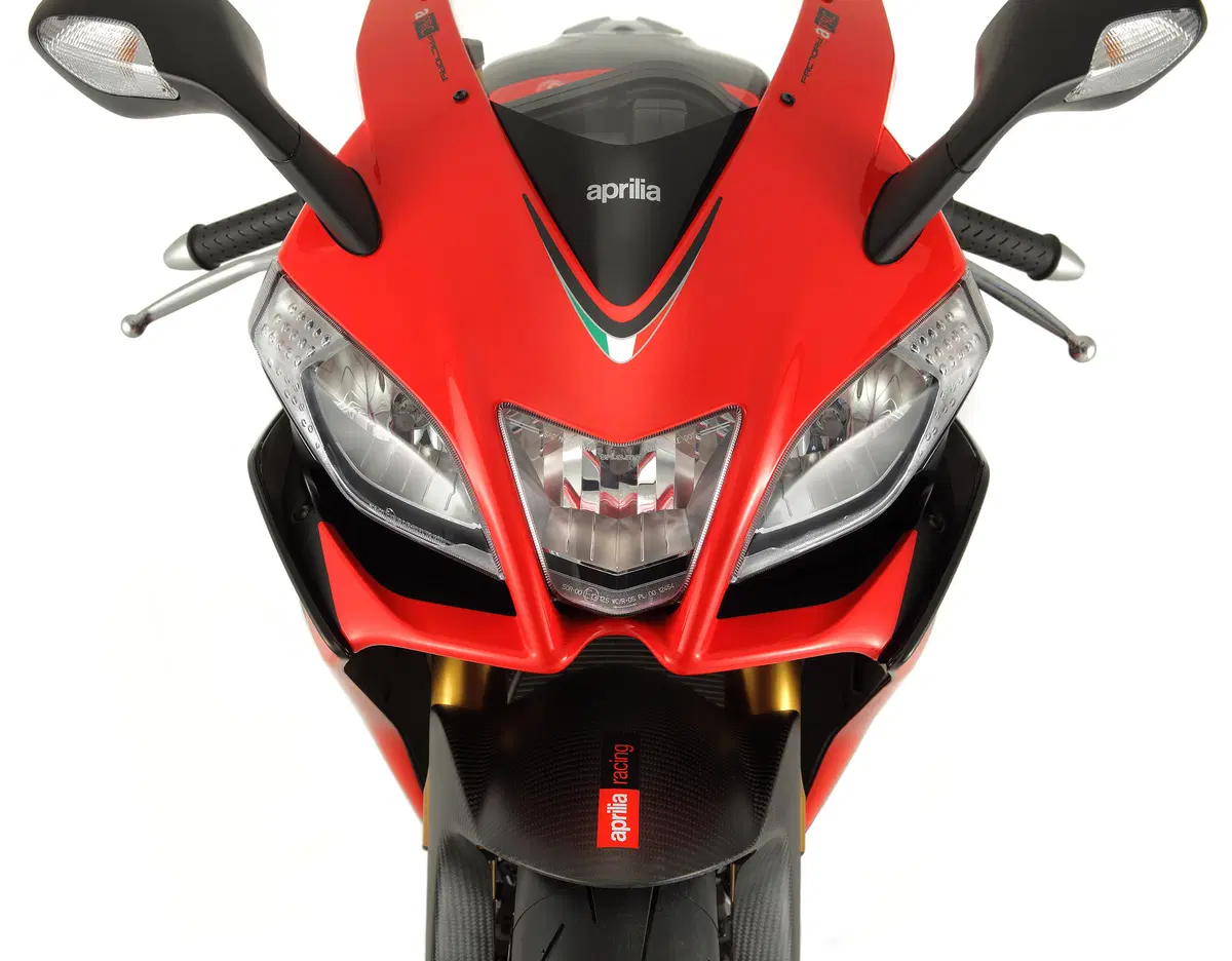 Aprilia RSV4 RSV4 Factory APRC ABS (2011 - 15) (2)