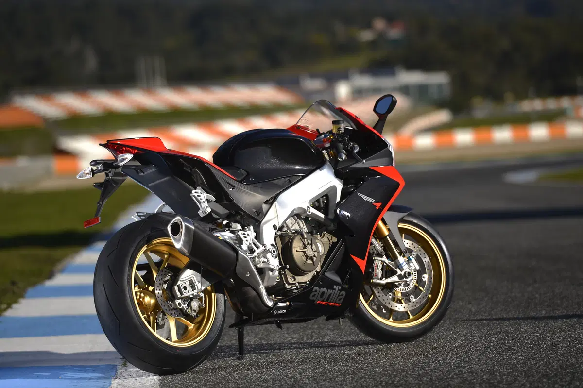 Aprilia RSV4 RSV4 Factory APRC ABS (2011 - 15) (10)