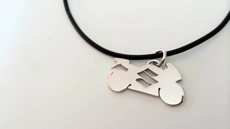 Idee regalo Natale 2014: i gioielli per motociclisti di Lamu