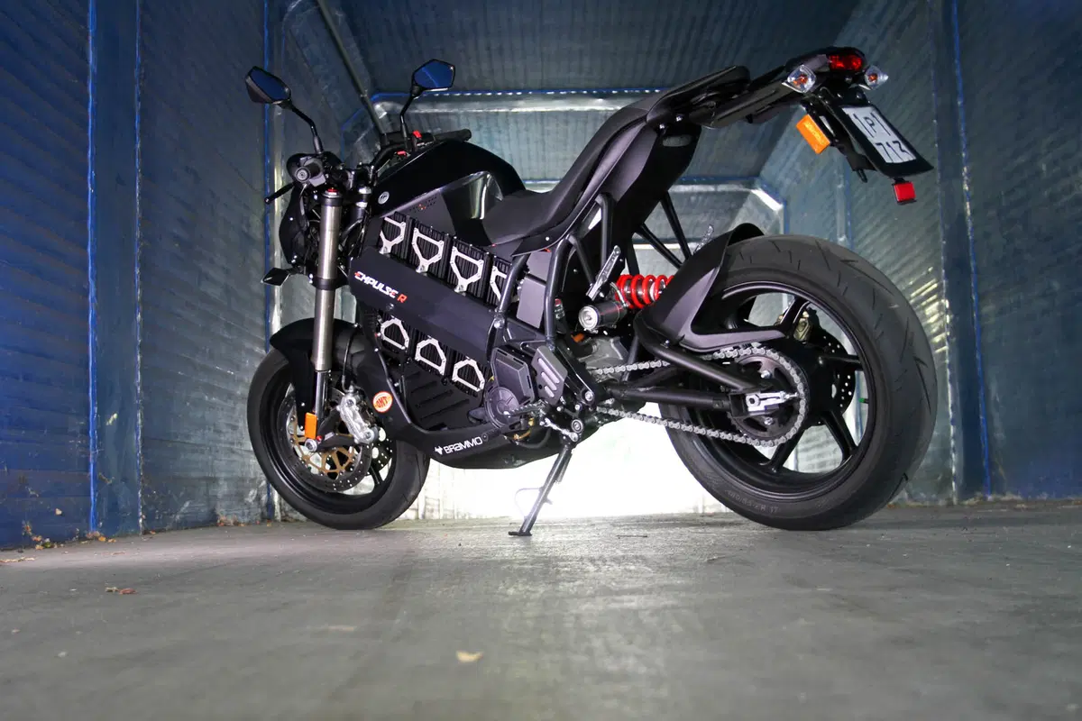 Brammo Empulse R (16)