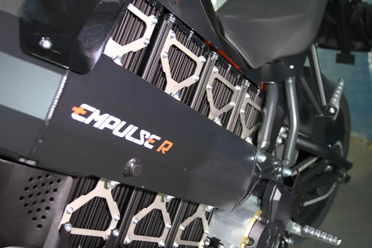 Brammo Empulse R (24)