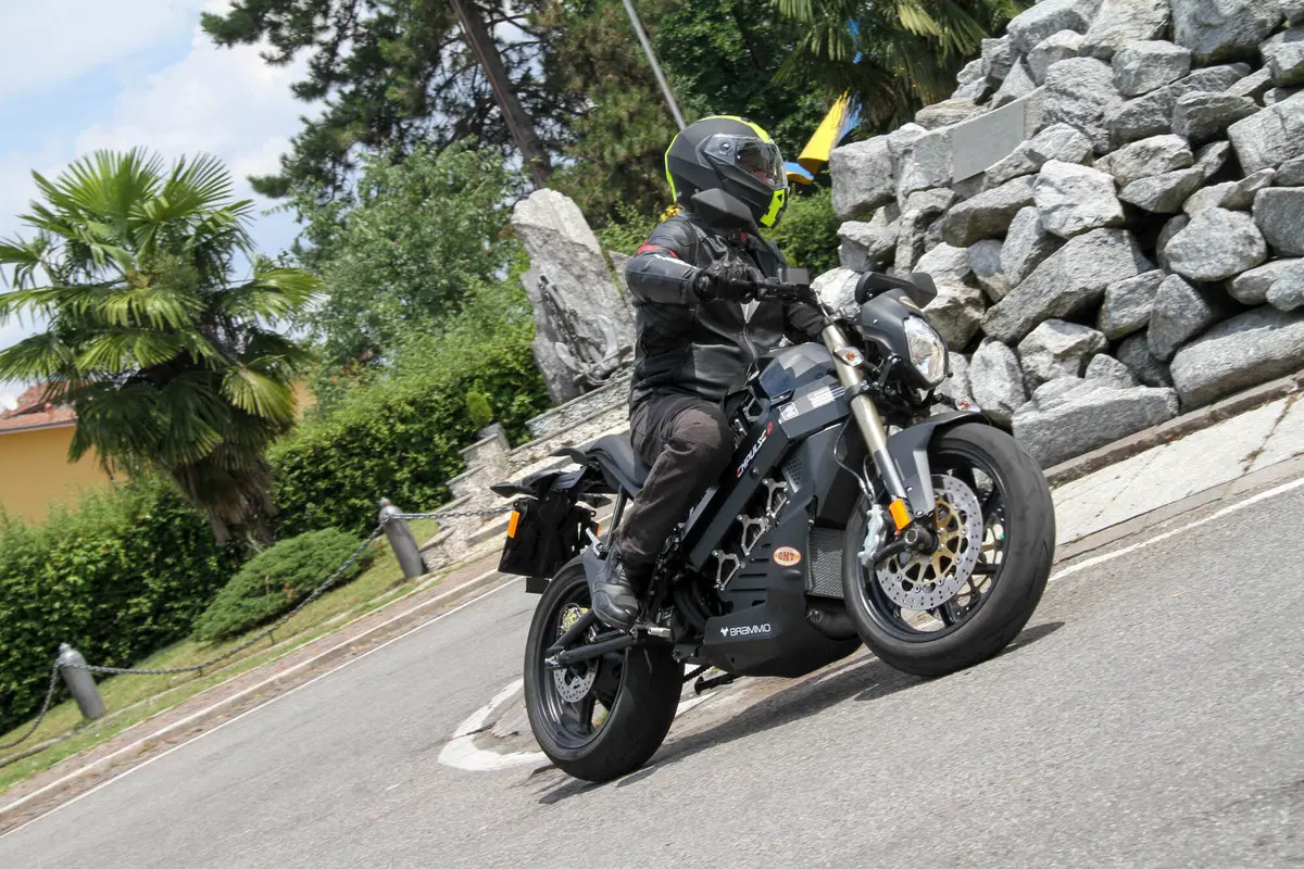 Brammo Empulse R (10)