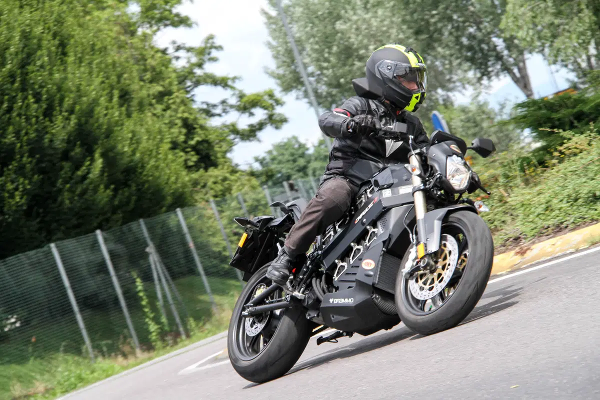 Brammo Empulse R (2)