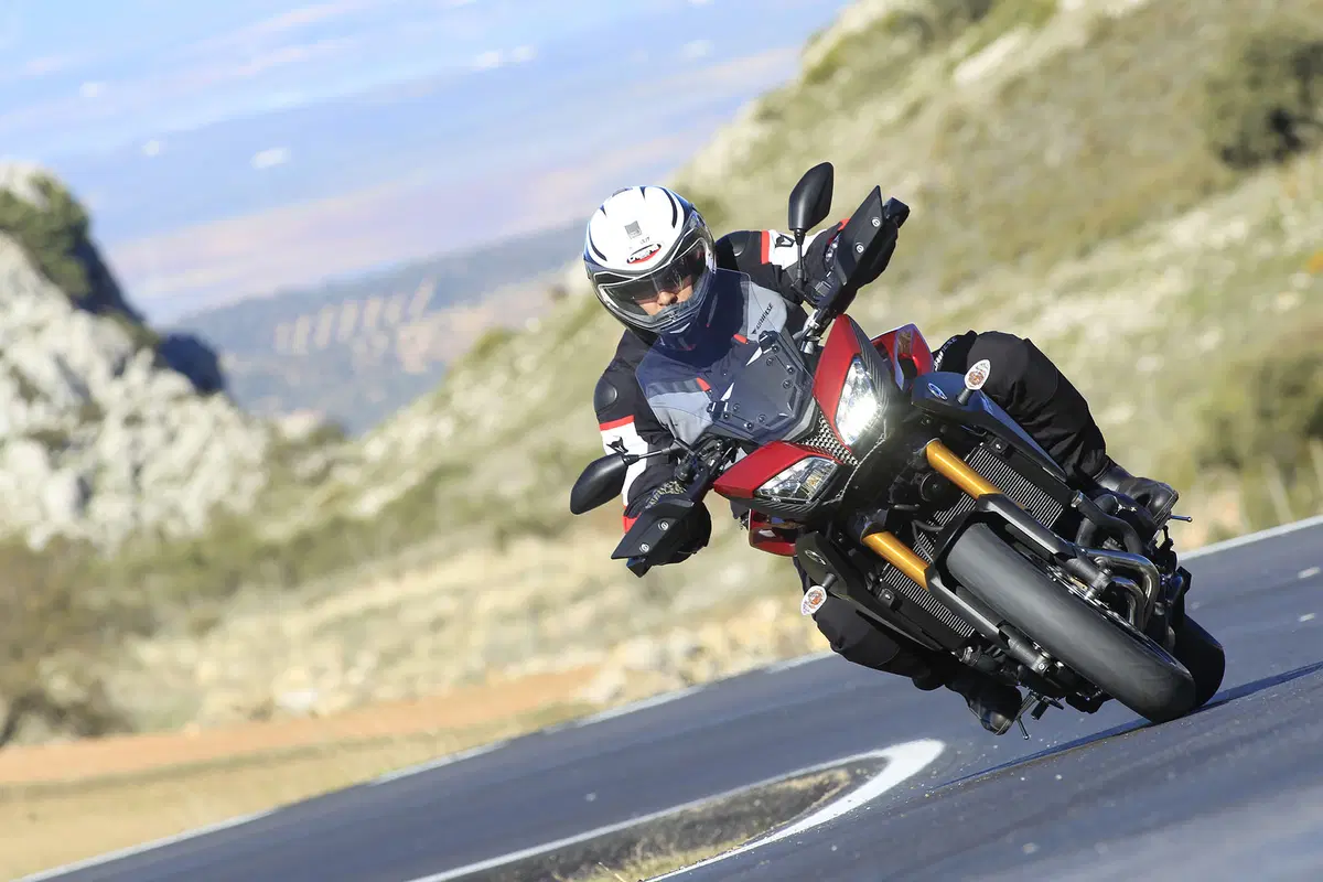 Yamaha MT-09 Tracer (6)