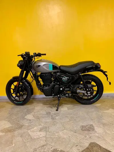 Royal Enfield HNTR 350 (2022 - 26) nuova