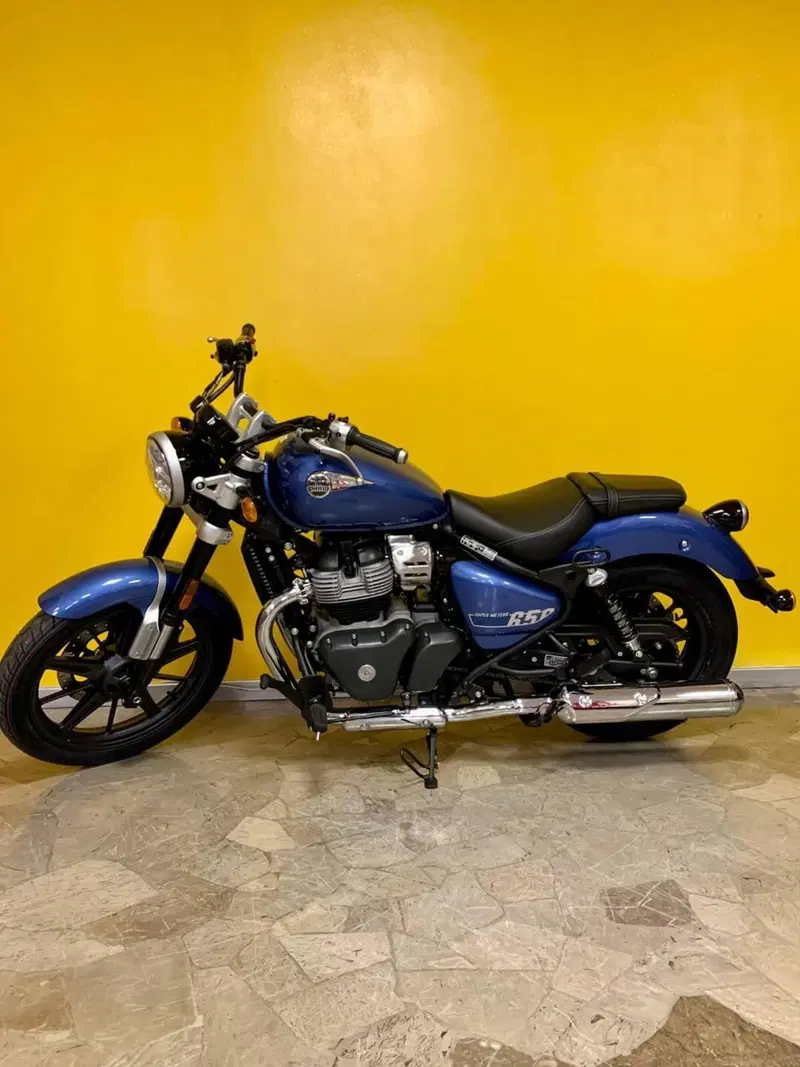 Royal Enfield Super Meteor 650 (2023 - 26)