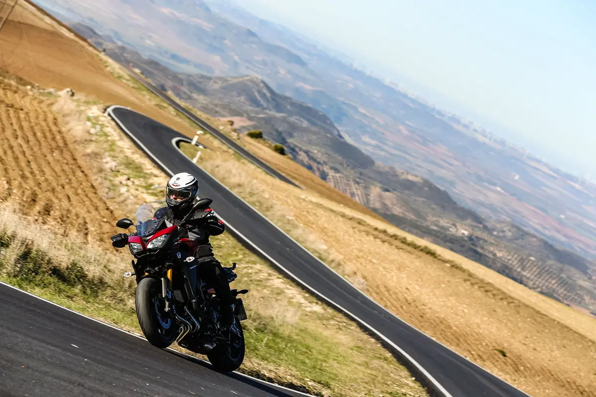 Yamaha MT-09 Tracer (19)