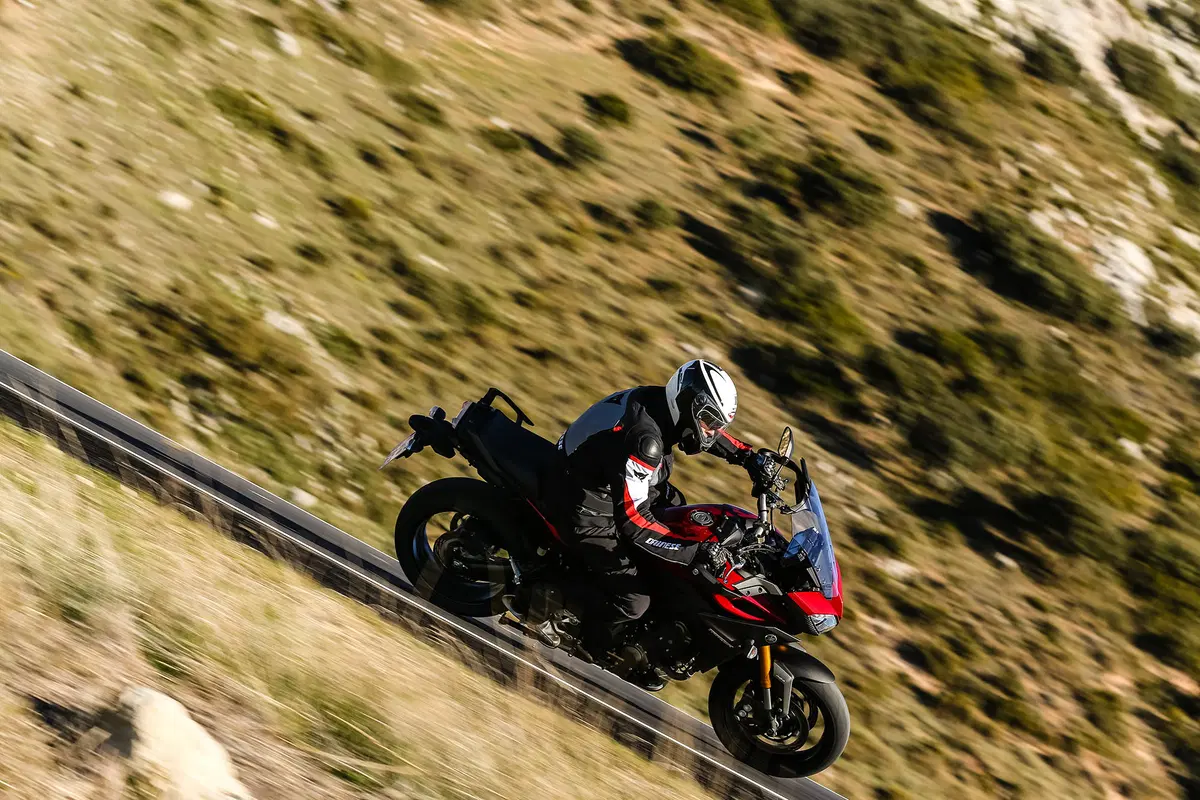 Yamaha MT-09 Tracer (22)