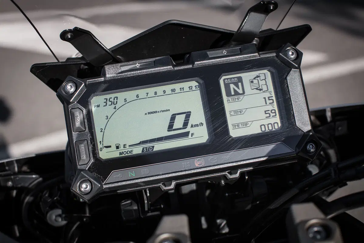 Yamaha MT-09 Tracer (42)