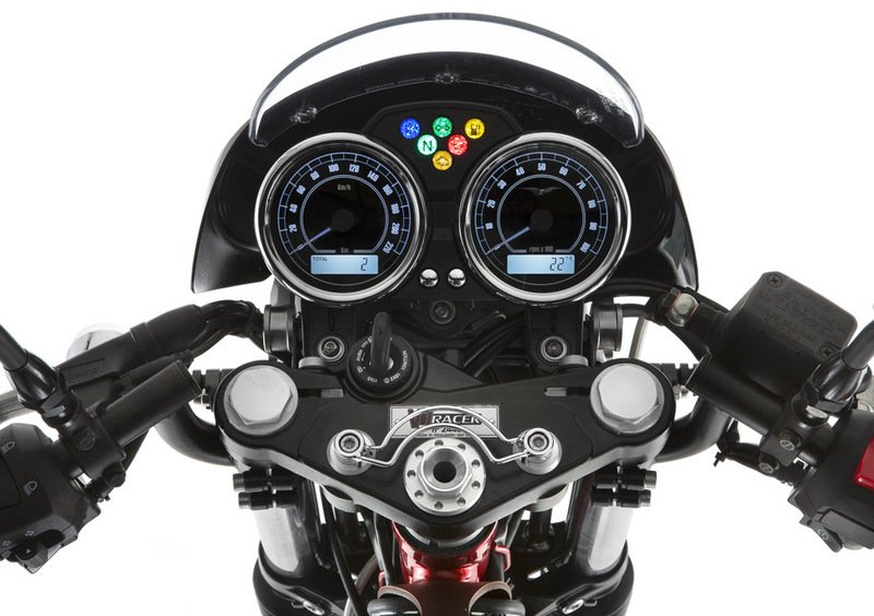 Moto Guzzi V7 V7 Racer (2012 - 14) (3)
