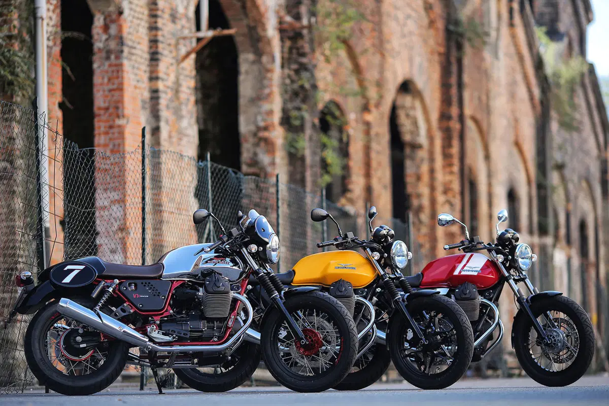 Moto Guzzi V7 V7 II Racer (2015 - 17) (2)