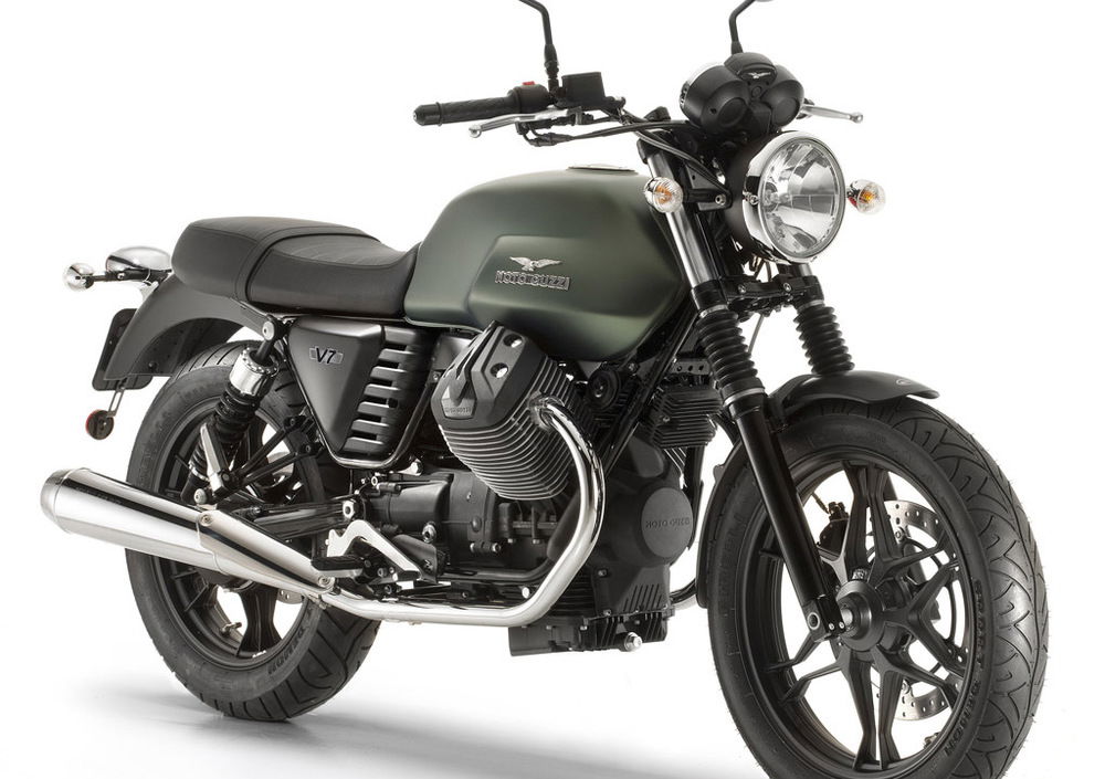 Moto Guzzi V7 Stone (2012 - 15)