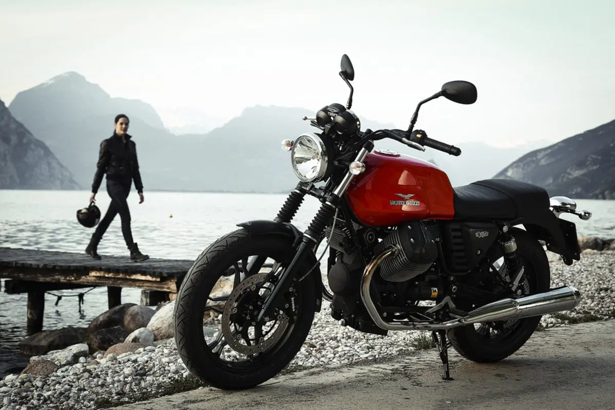 Moto Guzzi V7 V7 Stone (2012 - 15) (8)