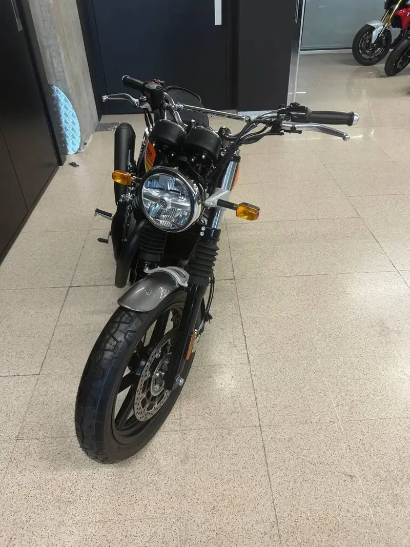 Royal Enfield Interceptor 650 (2021 - 26) (3)
