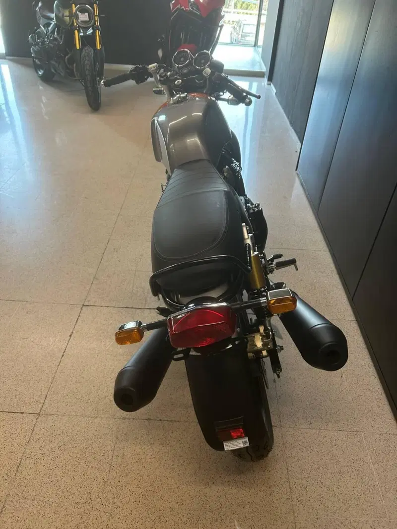 Royal Enfield Continental GT 650 (2021 - 26) (4)