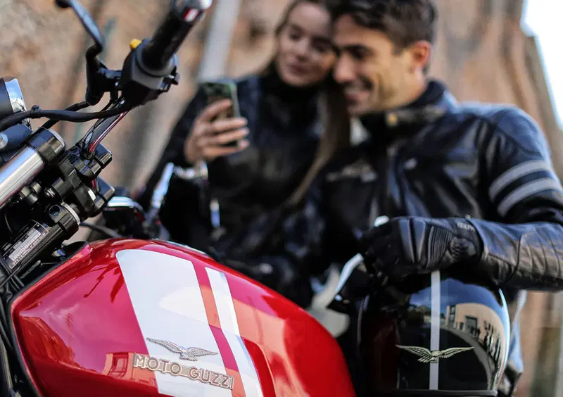 Moto Guzzi V7 V7 II Stone (2015 - 17) (6)