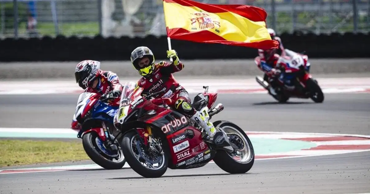 SBK 2023. GP di Indonesia. Alvaro Bautista dopo la vittoria in Gara 1: "Nei primi giri dovevamo stare attenti"