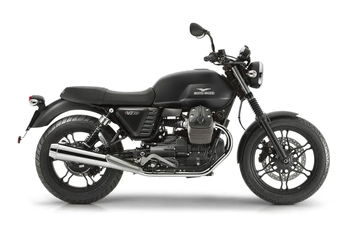 Moto Guzzi V7 V7 II Stone (2015 - 17) (2)