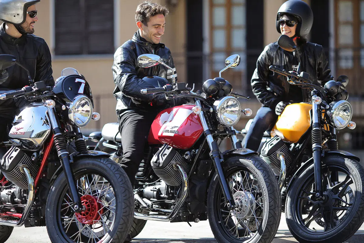 Moto Guzzi V7 V7 II Special (2015 - 17) (4)