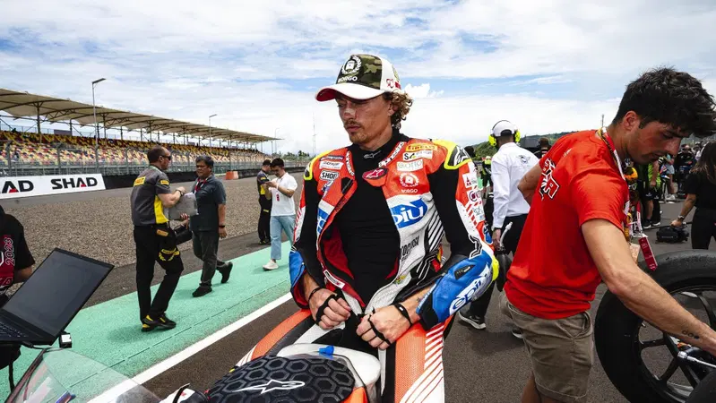 SBK 2023. GP di Indonesia. Axel Bassani: "Michael Ruben Rinaldi ha fatto una cosa che &egrave; meglio non fare alla prima curva"