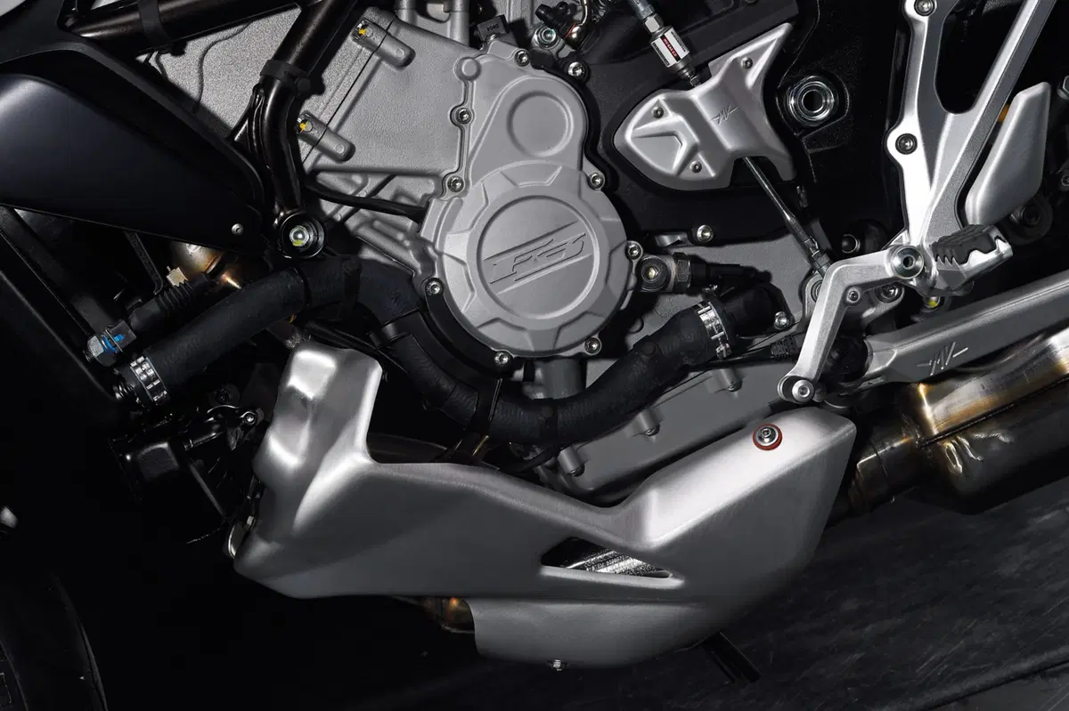 MV Agusta Stradale 800 Stradale 800 EAS ABS (2015 - 17) (10)
