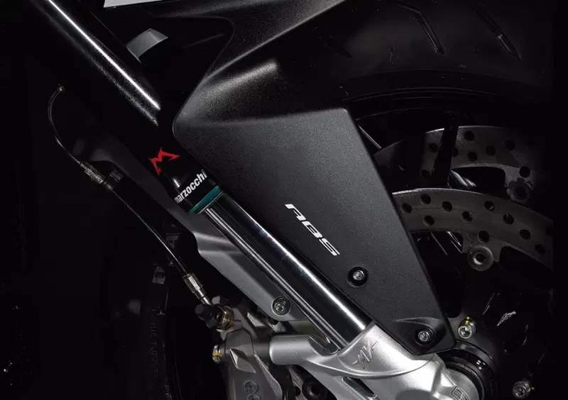 MV Agusta Stradale 800 Stradale 800 EAS ABS (2015 - 17) (18)