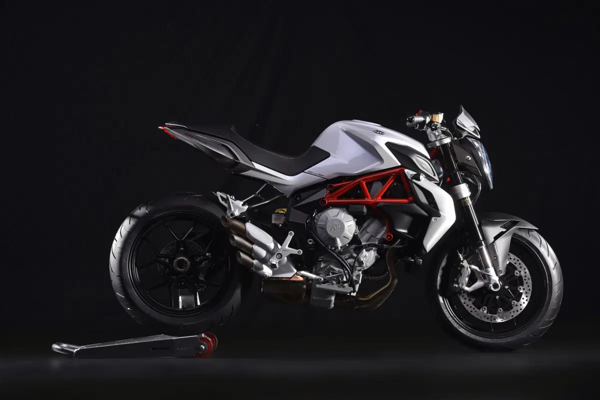 MV Agusta Brutale 800 Brutale 800 (2012 - 15) (10)