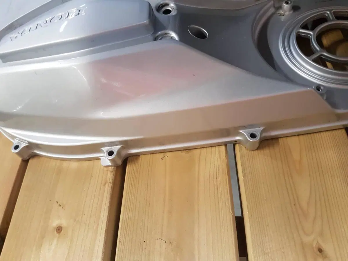 Carter USATO per Honda ADV 350 e FORZA 350 Codice (3)