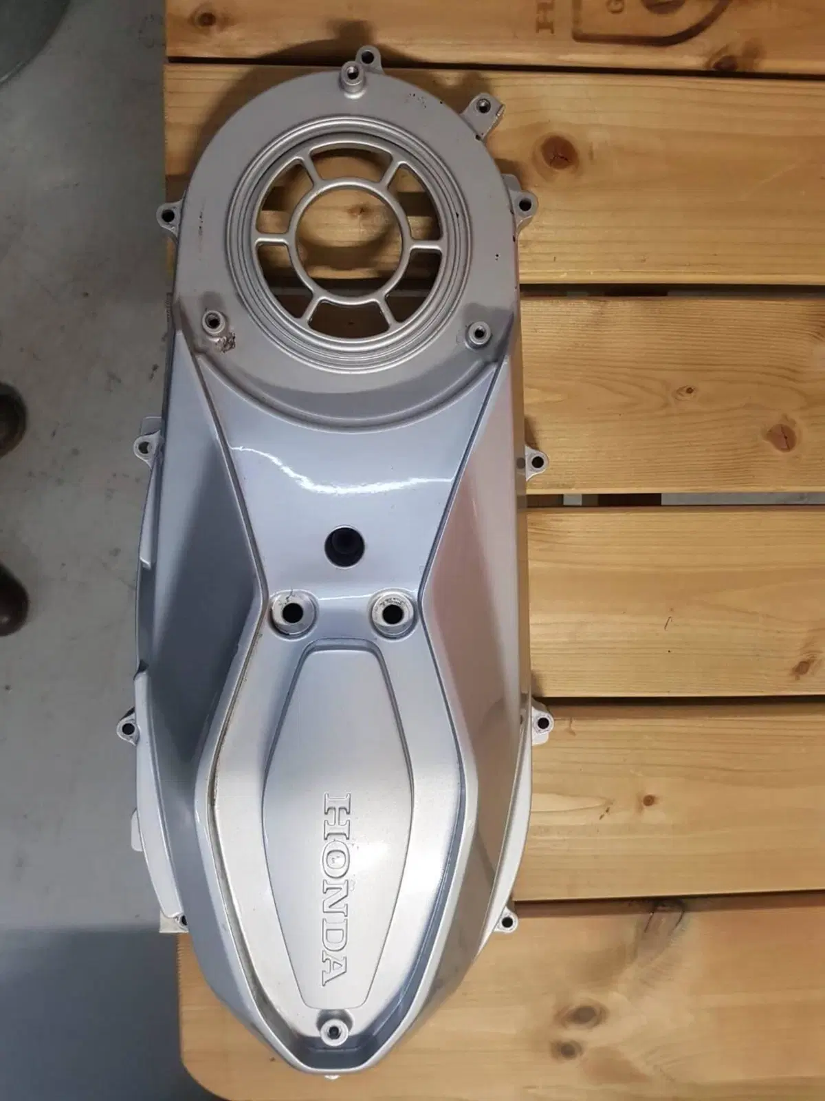 Carter USATO per Honda ADV 350 e FORZA 350 Codice (5)