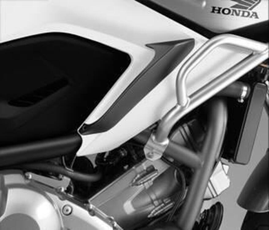 Bike Label 502520 Adesivo Protettivo Per Serbatoio – Per Honda NC 750 S – Antigraffio, Doming 3D, Made In Germany