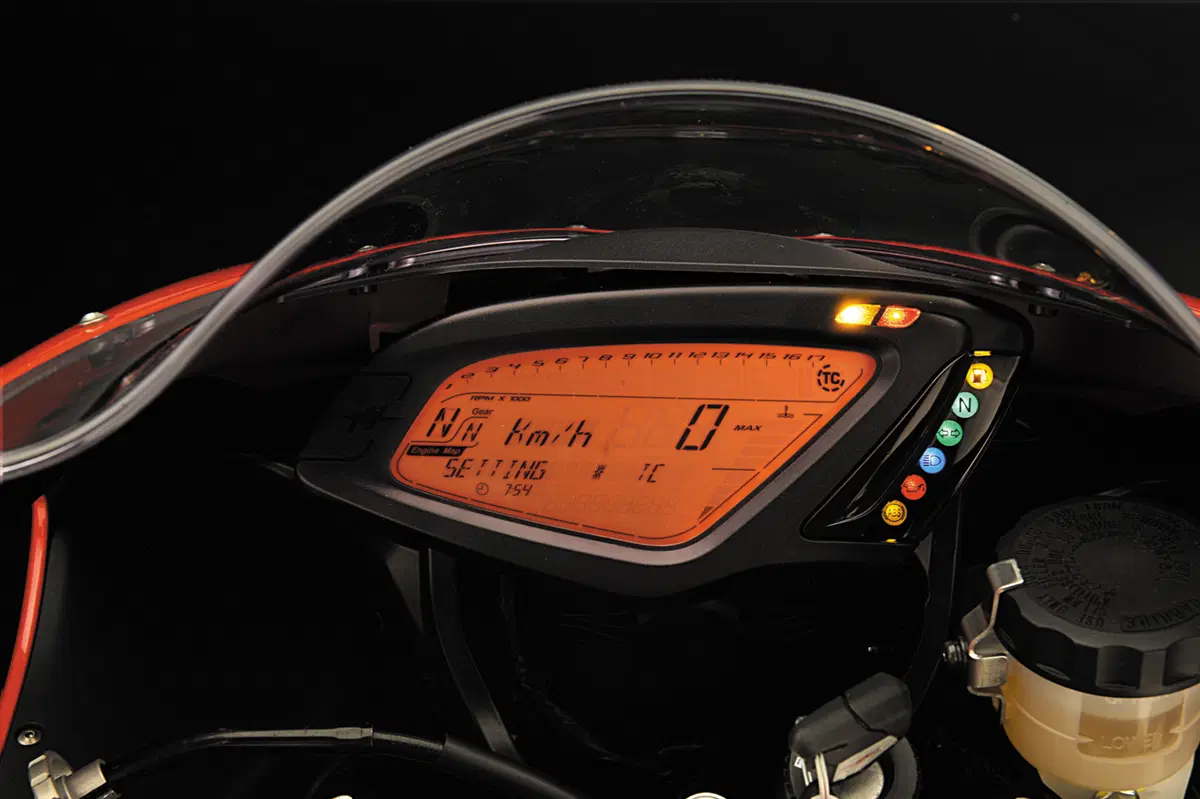 MV Agusta F3 800 F3 800 Ago (2013 - 16) (15)