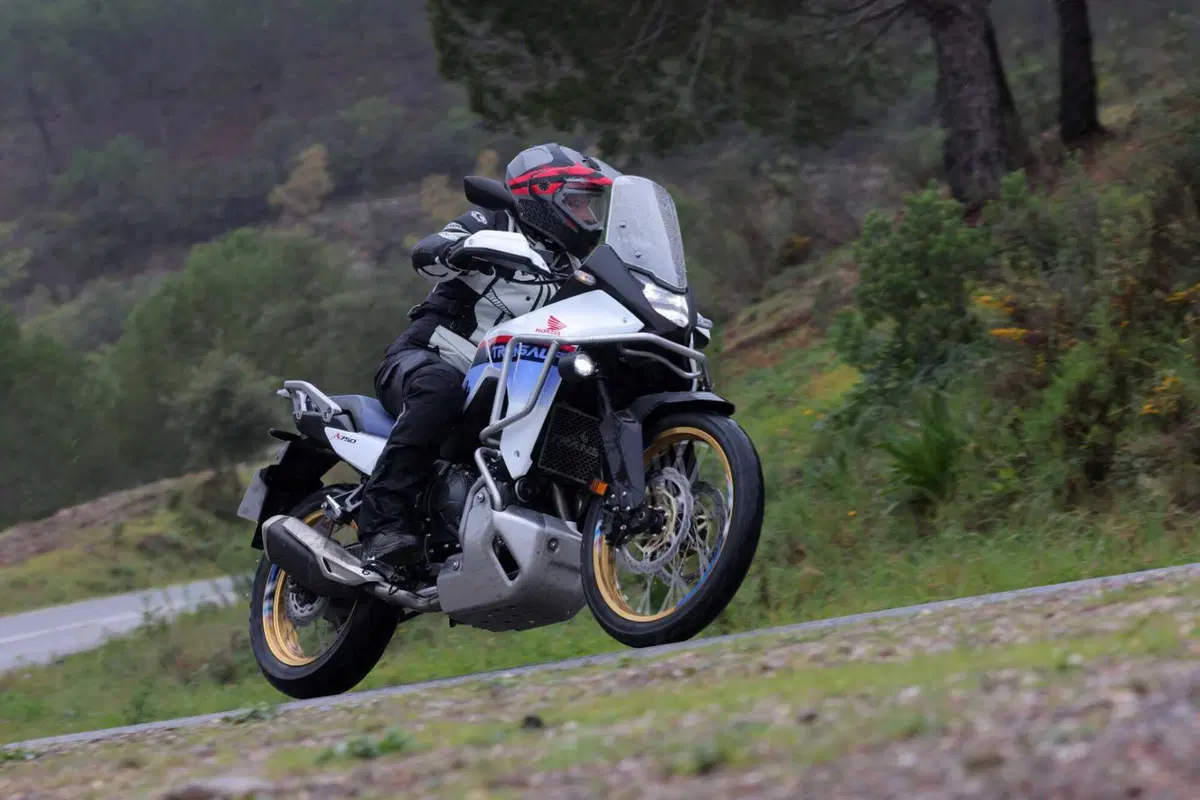 Nuova Honda XL750 Transalp, ecco il TEST! [VIDEO] (5)