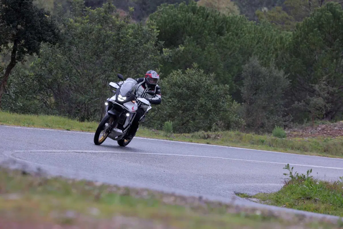 Nuova Honda XL750 Transalp, ecco il TEST! [VIDEO] (7)