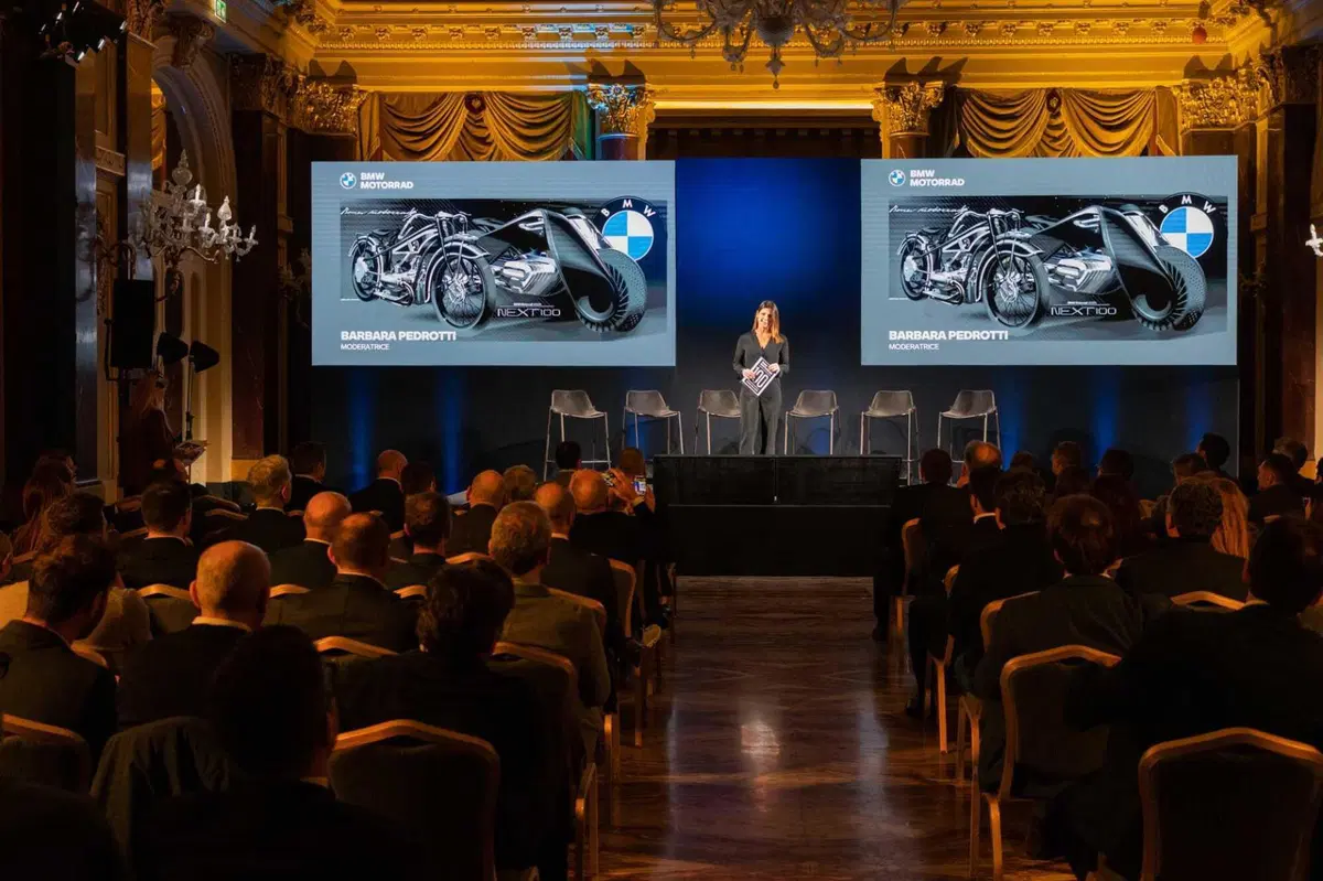 Il Concessionario Motoidea premiato con il Customer Award 2022 (7)