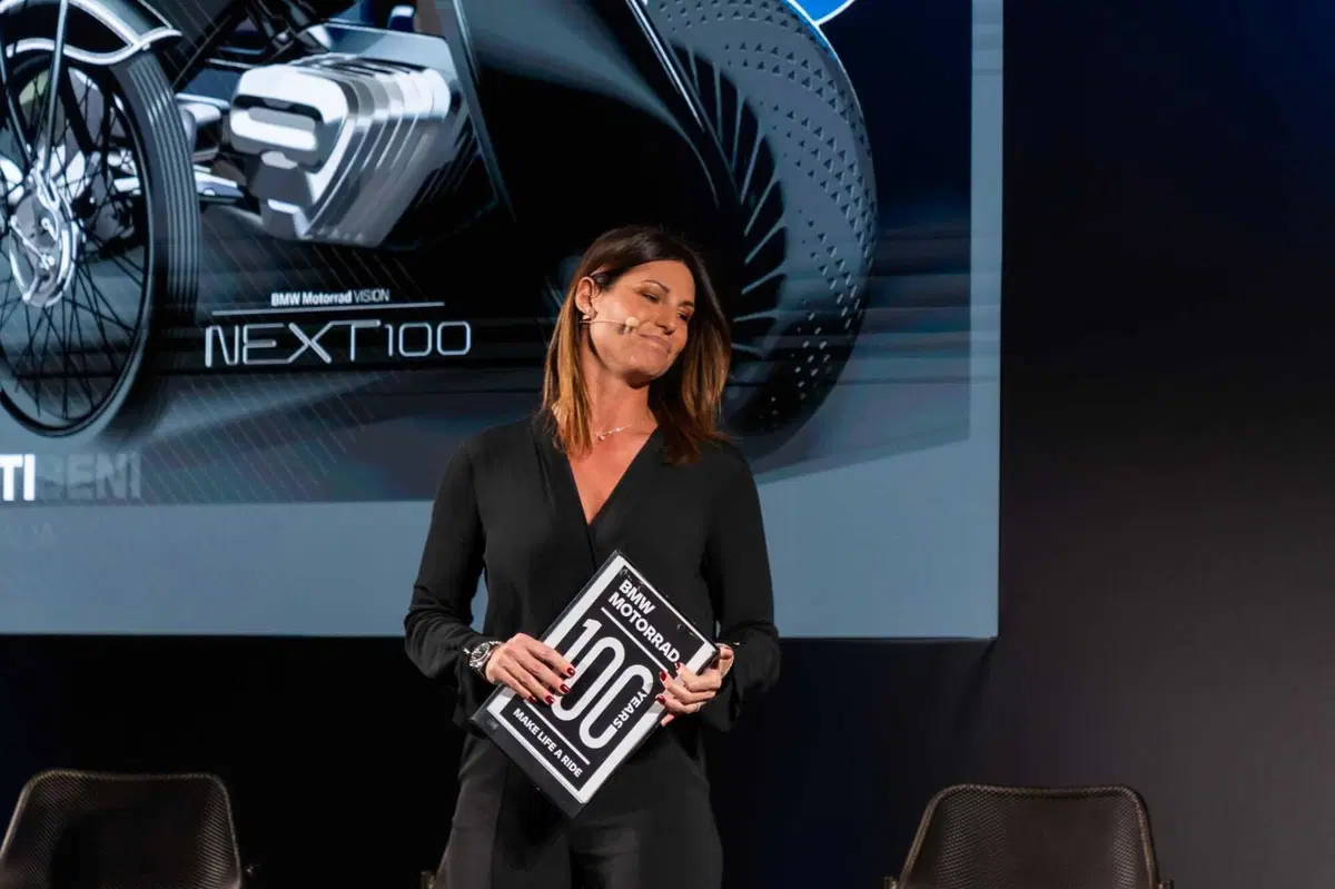 Il Concessionario Motoidea premiato con il Customer Award 2022 (8)