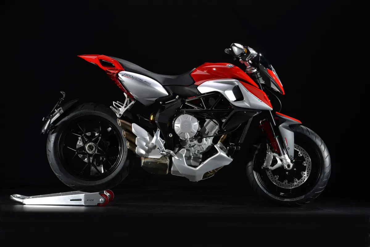 MV Agusta Rivale 800 Rivale 800 EAS (2013 - 15) (2)