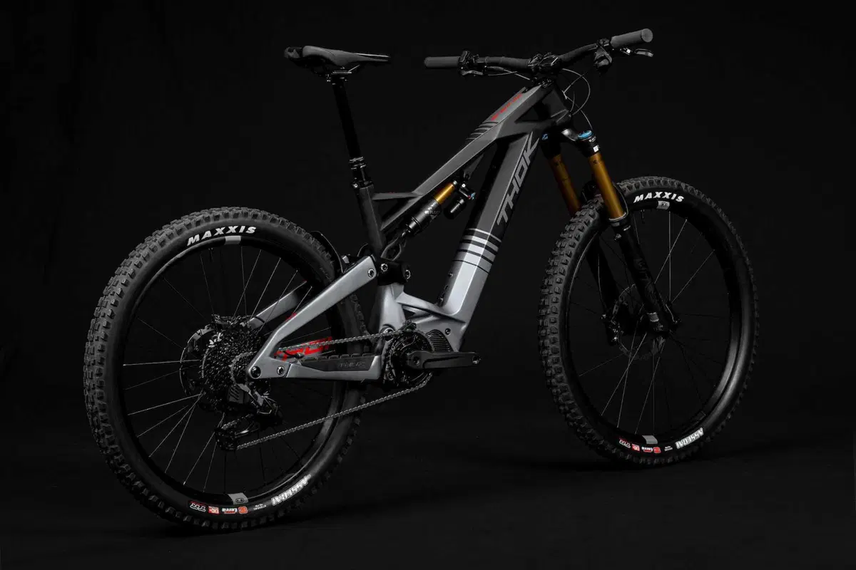 Thok Gram RC 2023: TEST esclusivo della enduro e-bike in carbonio! [VIDEO] (2)