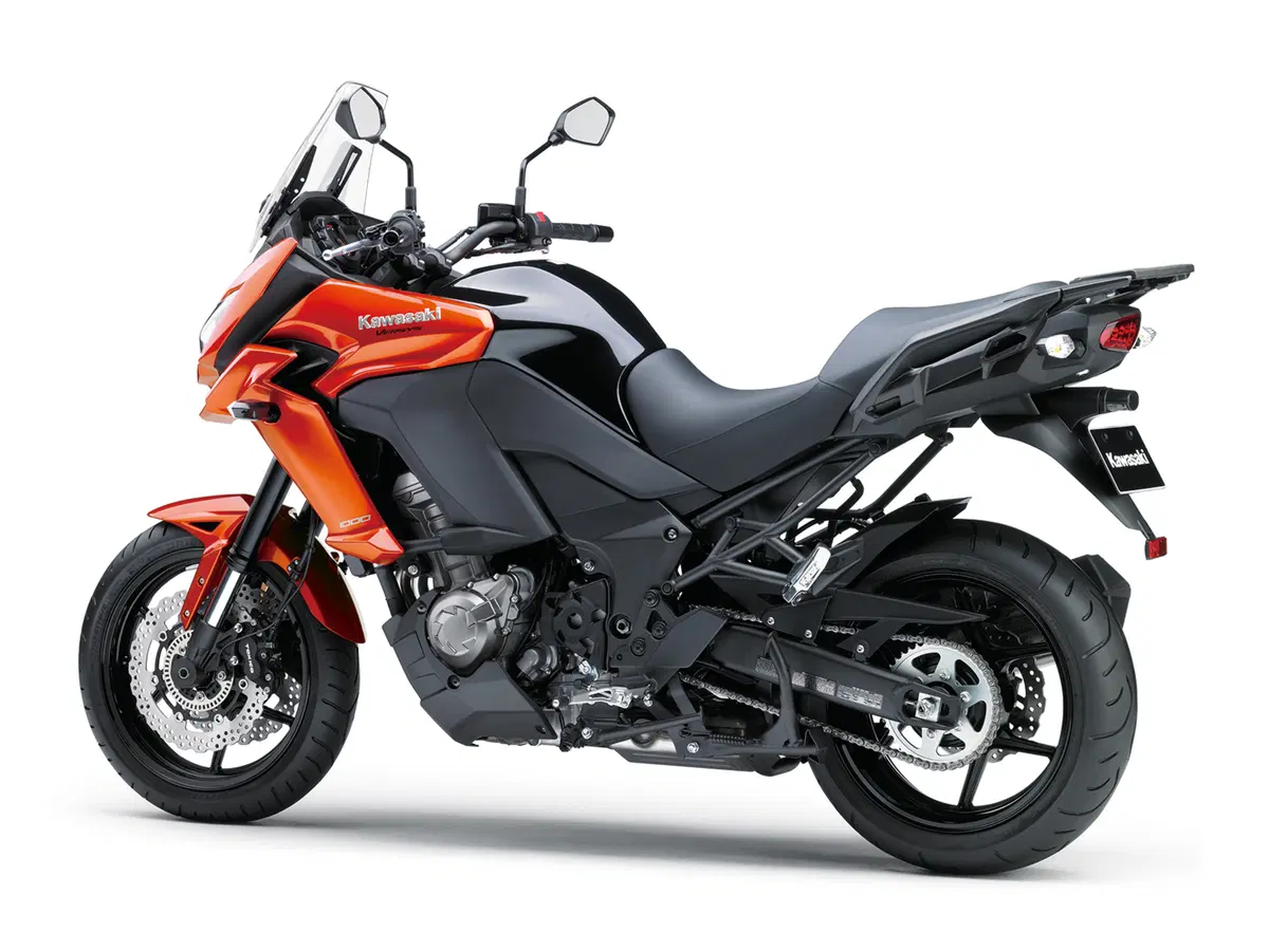 Kawasaki, Hiroyuki Wada e Hiroshi Tamura: “La famiglia Versys ora ha linee da Kawasaki” (10)