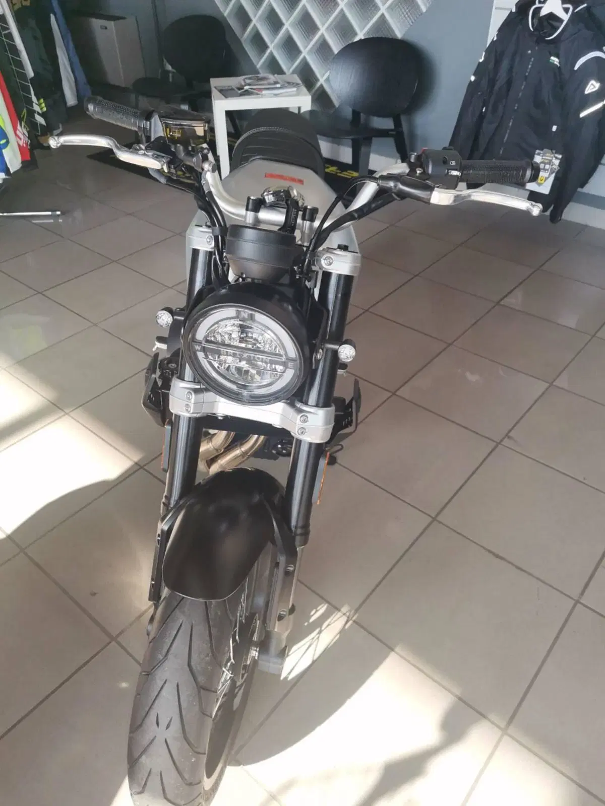 Brixton Motorcycles Crossfire 500 (2021 - 25) (4)