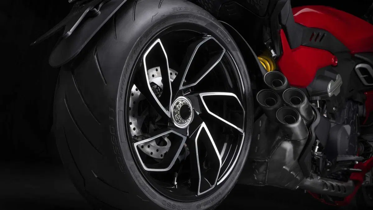 Ducati Diavel V4 Diavel V4 (2023 - 26) (11)
