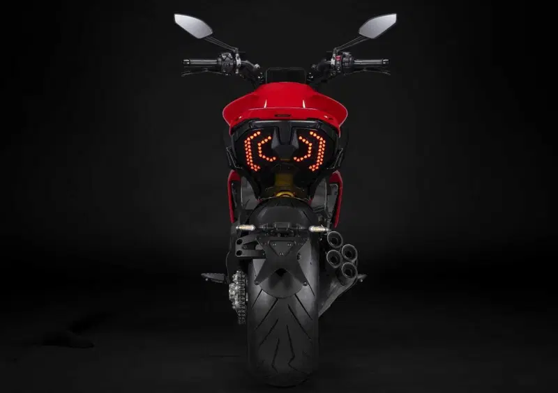 Ducati Diavel V4 Diavel V4 (2023 - 26) (4)
