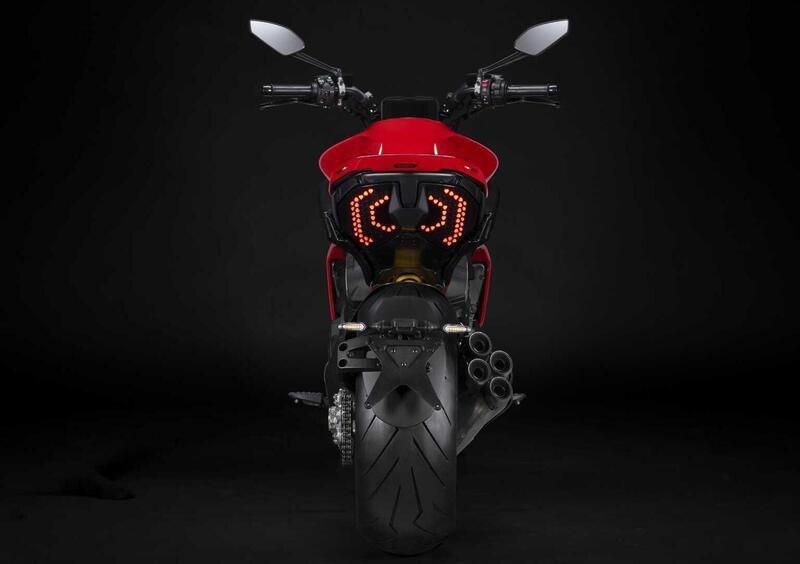 Ducati Diavel V4 Diavel V4 (2023 - 24) (3)