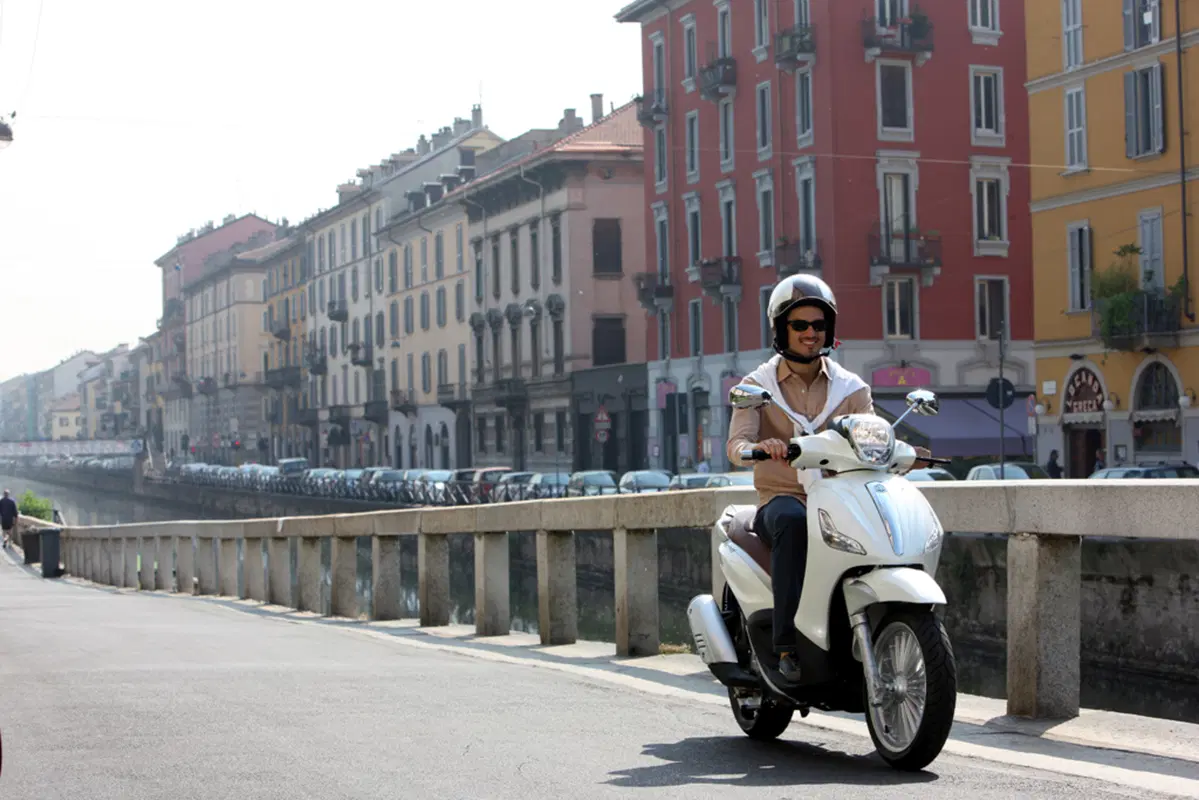 Piaggio Beverly 300 Beverly 300 i.e. (2010 - 16) (4)
