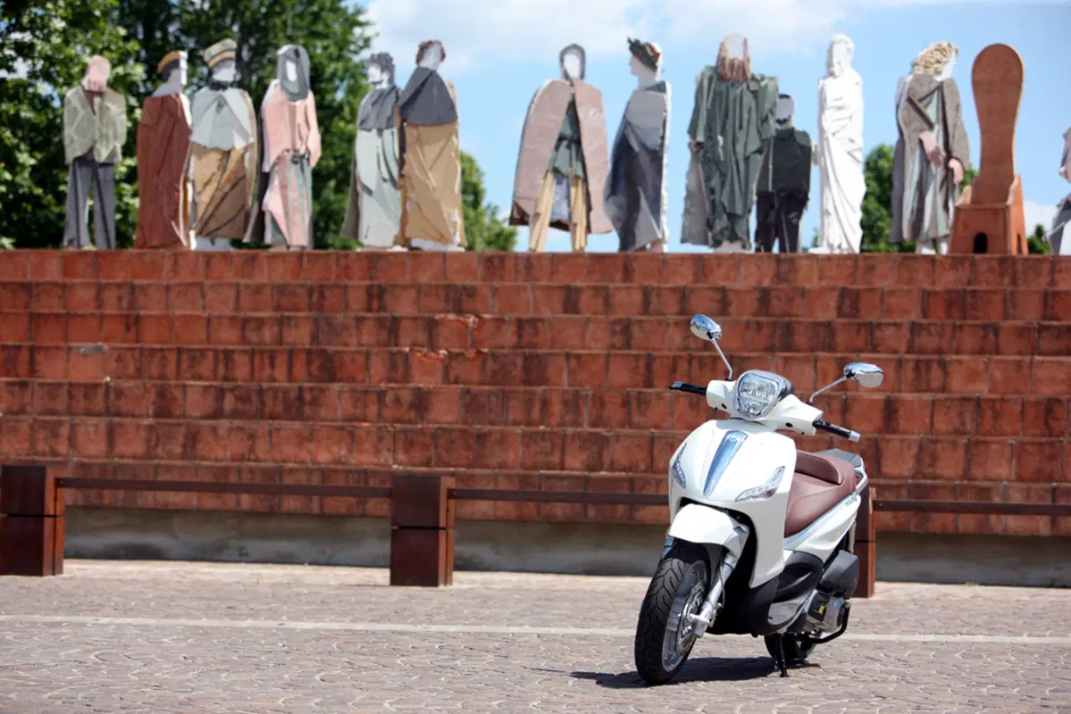 Piaggio Beverly 300 Beverly 300 i.e. (2010 - 16) (8)