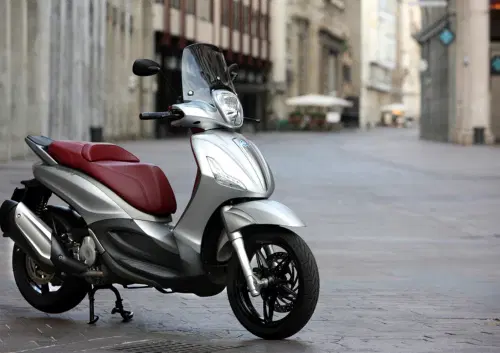 Piaggio Beverly 350 SportTouring ie (2011 - 15)